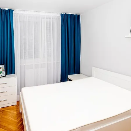 V3 Ordona 20a Hotell *