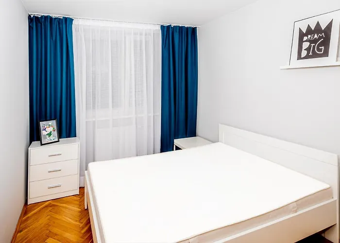 V3 Ordona 20a Hotell *