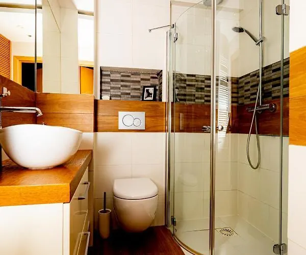 Hotel V3 Ordona 20a *